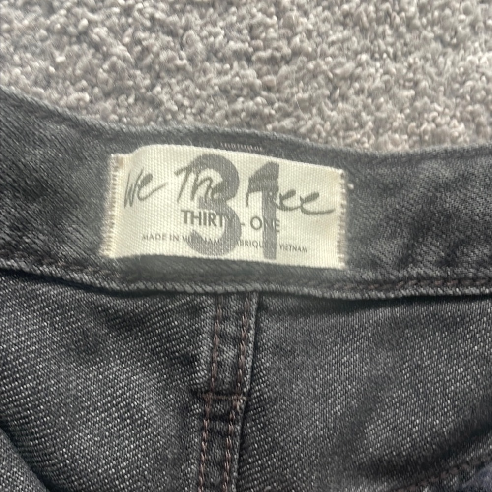 Free People Distressed Jean Shorts NWT - Picture 3 of 6